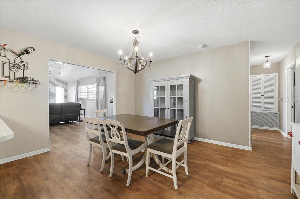 303 KARPPE RD, PLANT CITY, FL, 33567