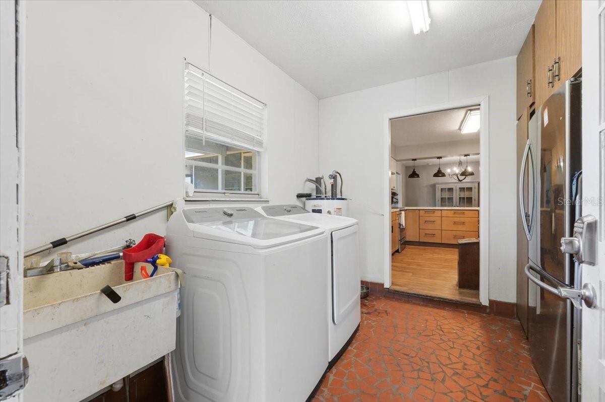 303 KARPPE RD, PLANT CITY, FL, 33567