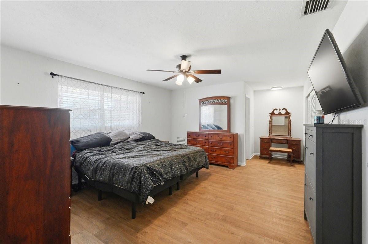 303 KARPPE RD, PLANT CITY, FL, 33567