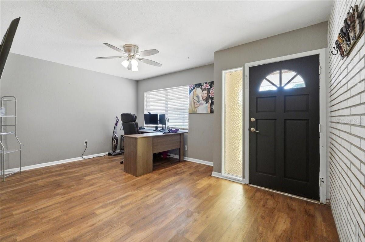 303 KARPPE RD, PLANT CITY, FL, 33567