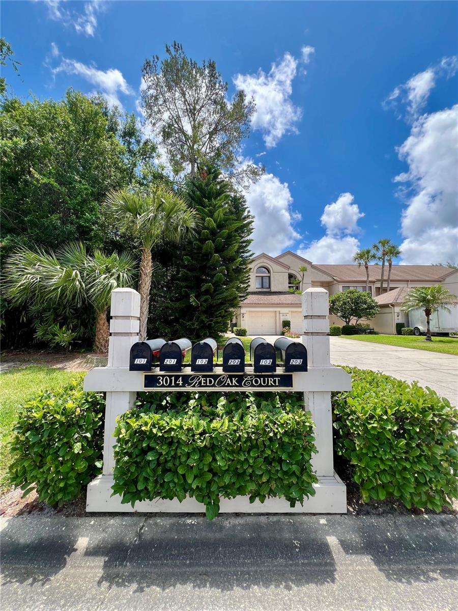 3014 RED OAK CT #102, PALM HARBOR, FL, 34684