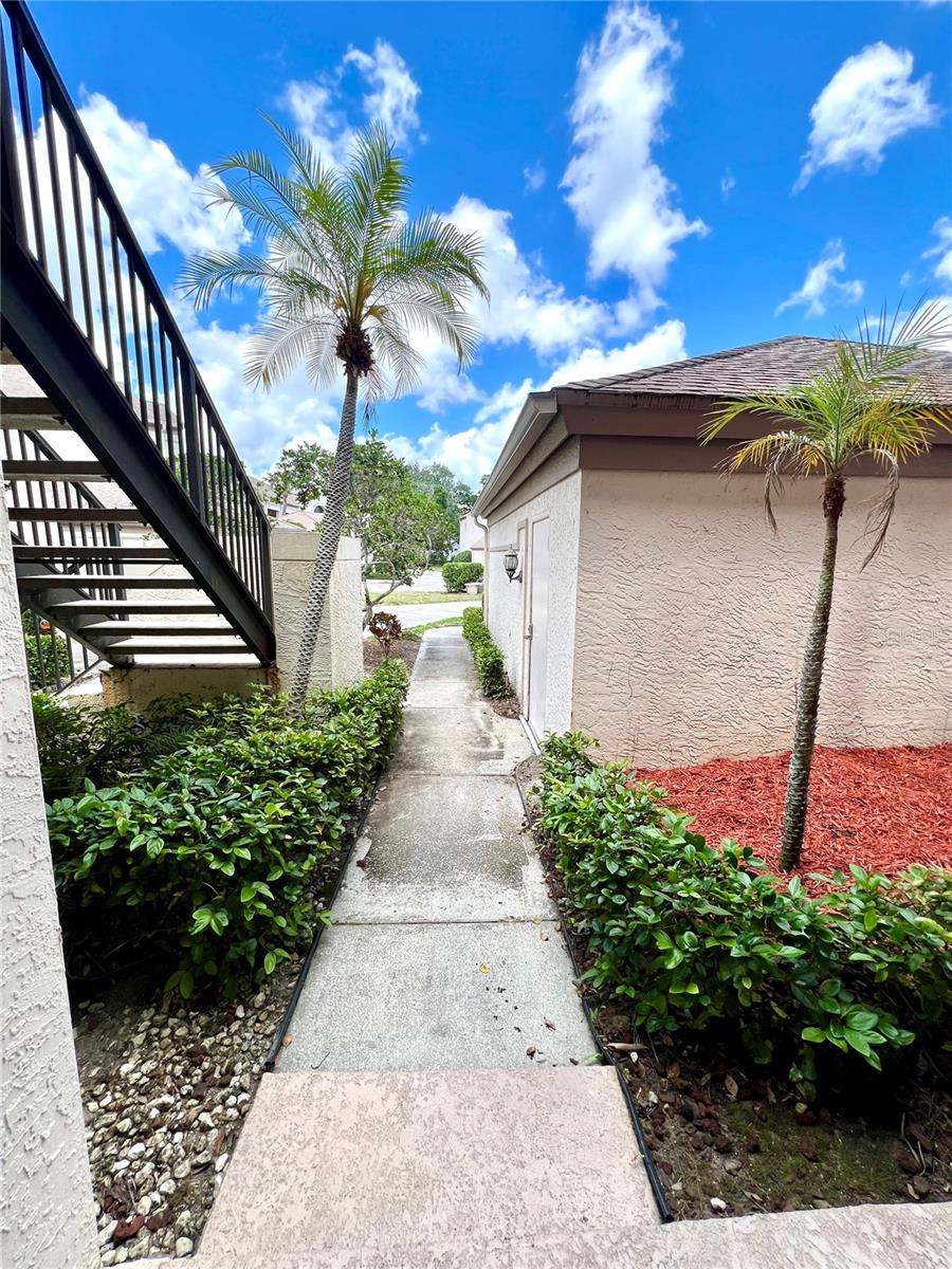 3014 RED OAK CT #102, PALM HARBOR, FL, 34684