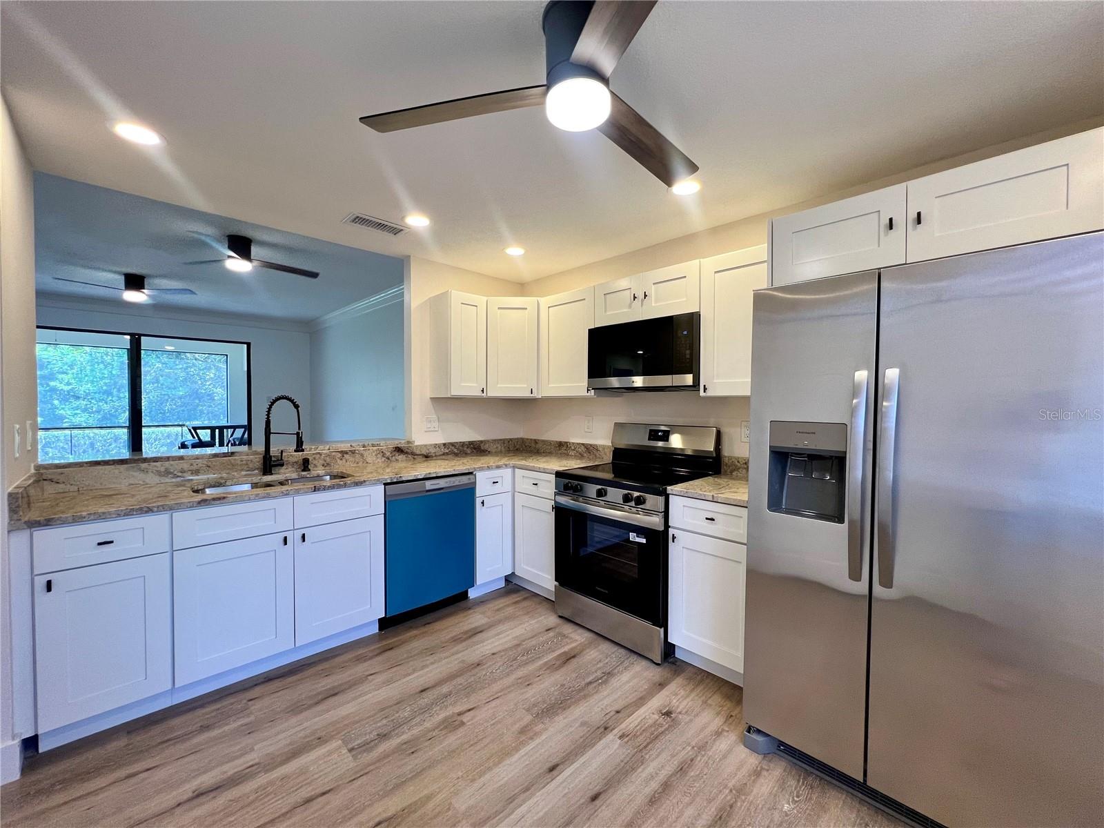 3014 RED OAK CT #102, PALM HARBOR, FL, 34684