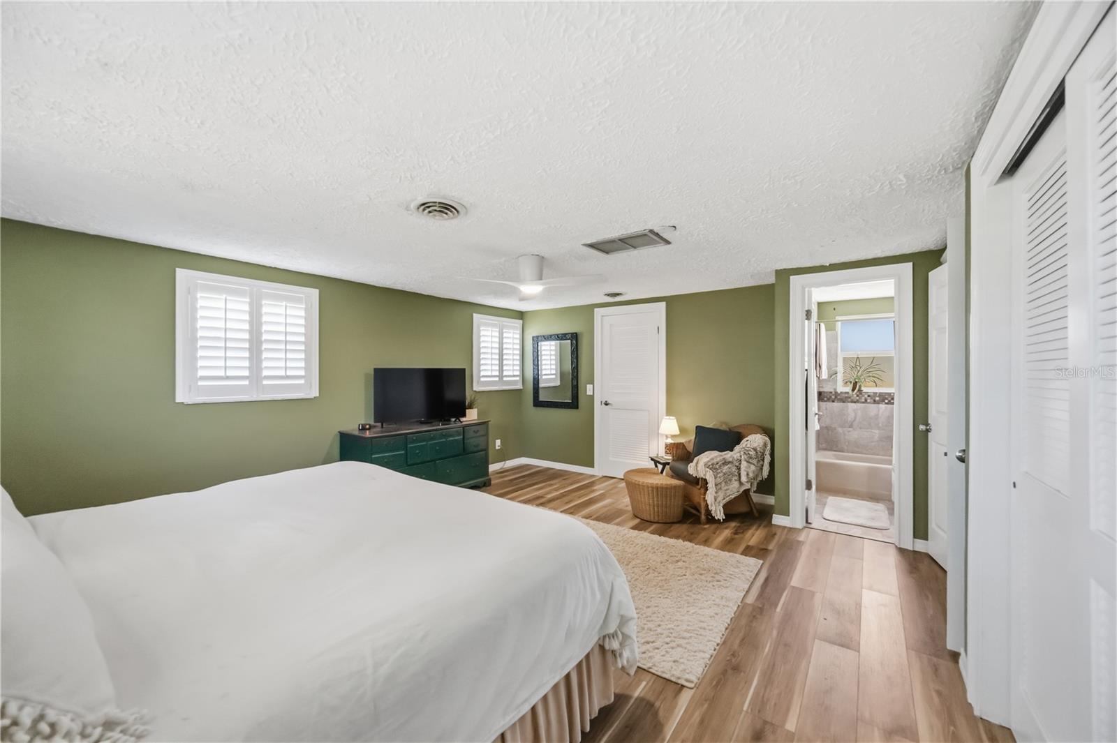 885 E 3RD ST, ENGLEWOOD, FL, 34223