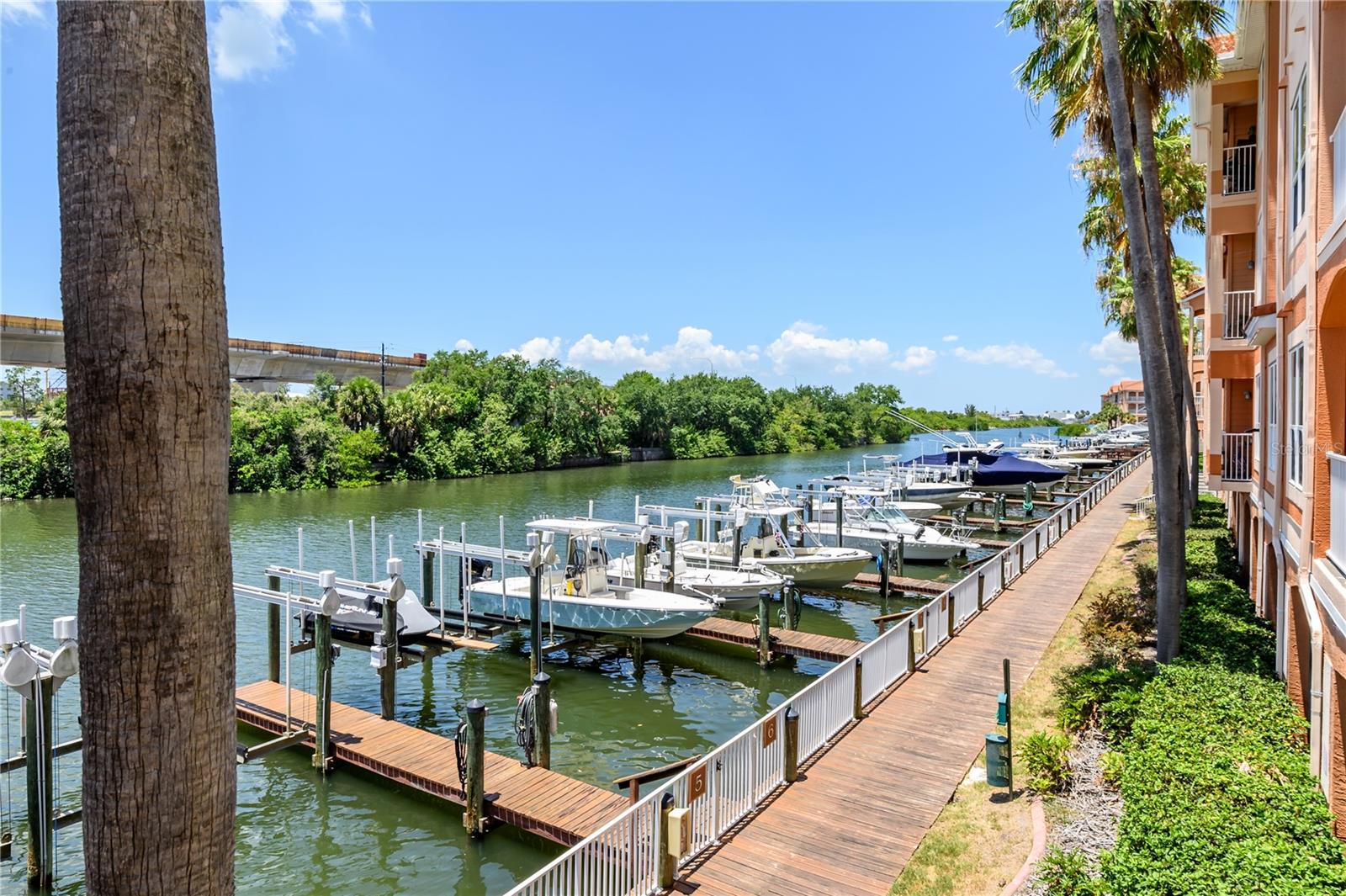 5000 CULBREATH KEY WAY #8-302, TAMPA, FL, 33611