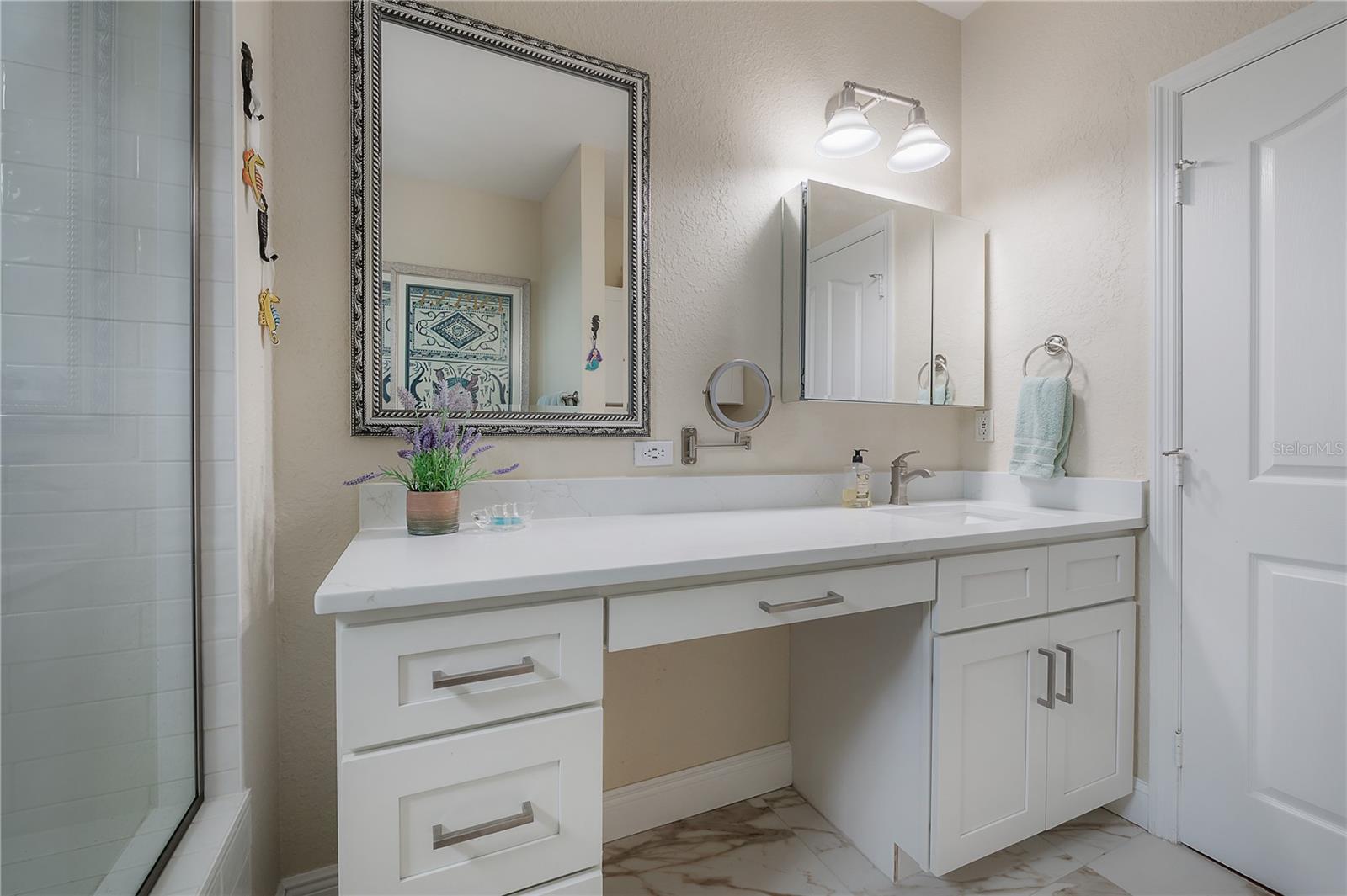 5000 CULBREATH KEY WAY #8-302, TAMPA, FL, 33611