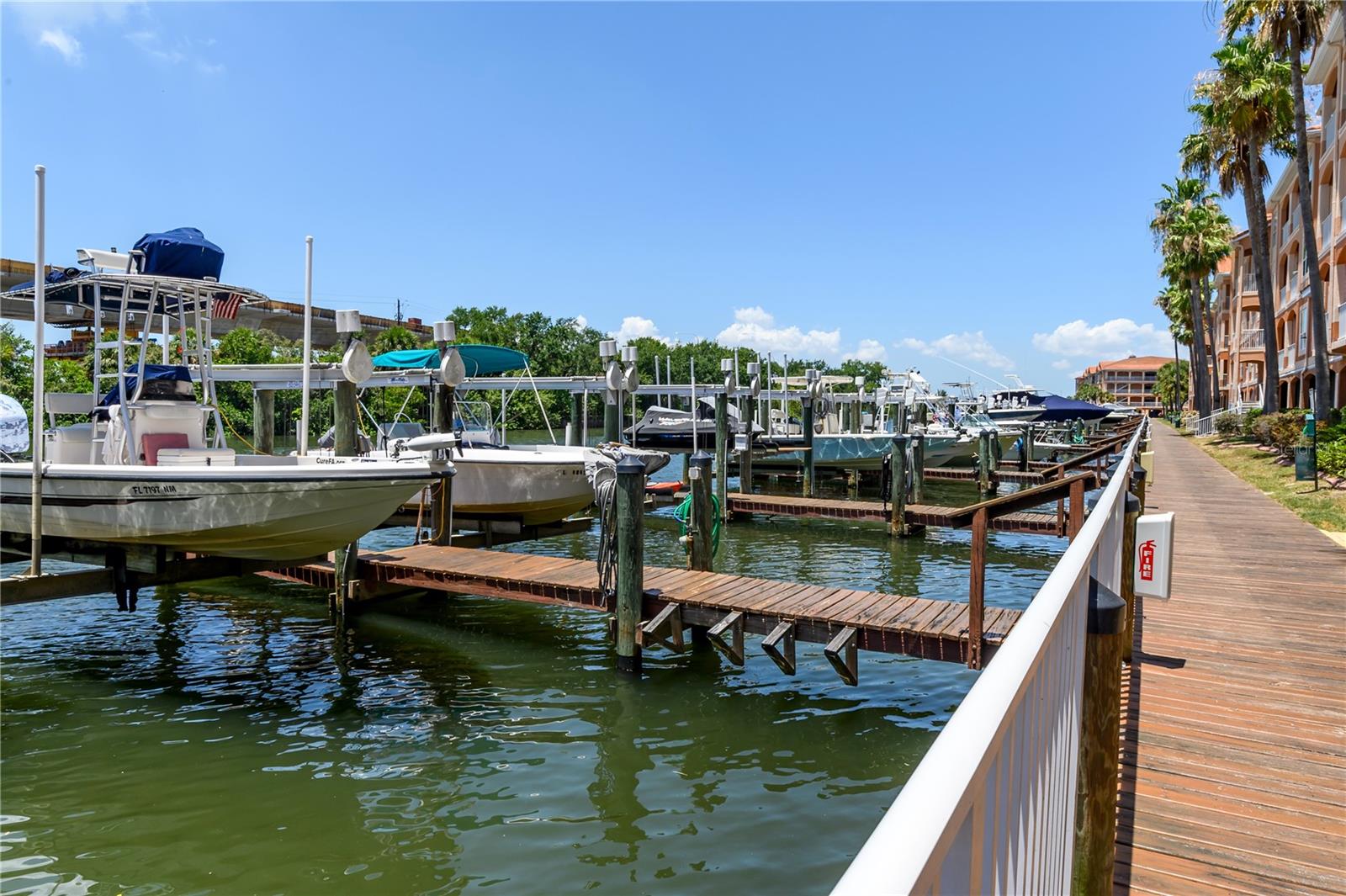 5000 CULBREATH KEY WAY #8-302, TAMPA, FL, 33611