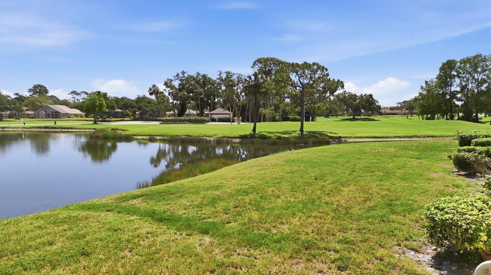 7271 W COUNTRY CLUB DR N #122, SARASOTA, FL, 34243