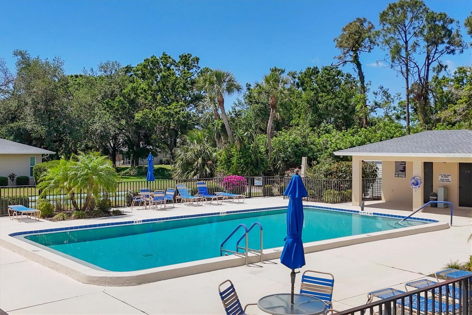 7271 W COUNTRY CLUB DR N #122, SARASOTA, FL, 34243