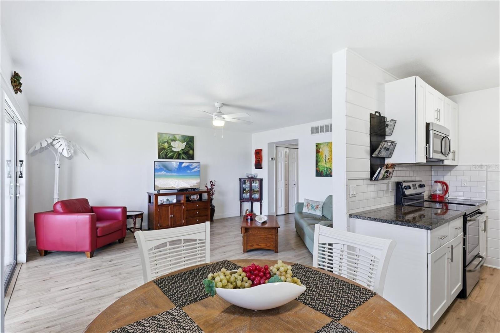 7271 W COUNTRY CLUB DR N #122, SARASOTA, FL, 34243