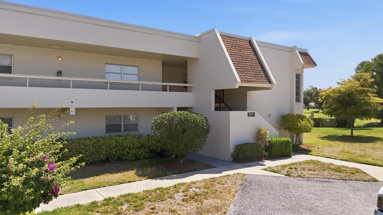 7271 W COUNTRY CLUB DR N #122, SARASOTA, FL, 34243