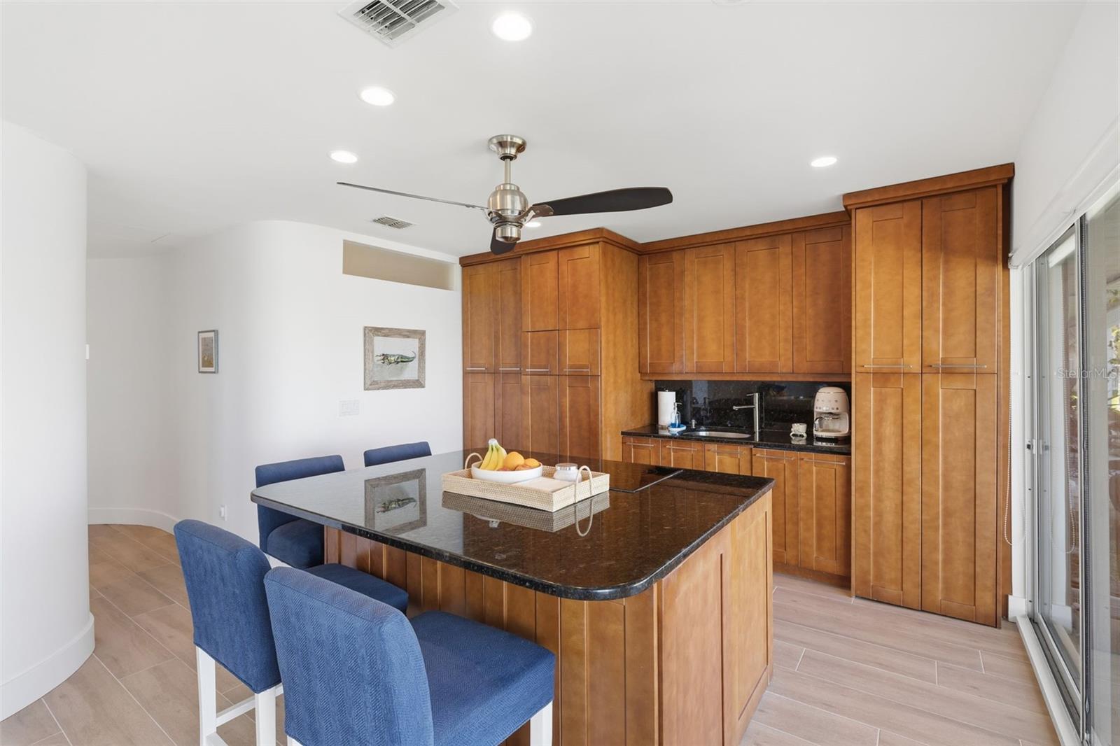 400 LARBOARD WAY #105, CLEARWATER BEACH, FL, 33767