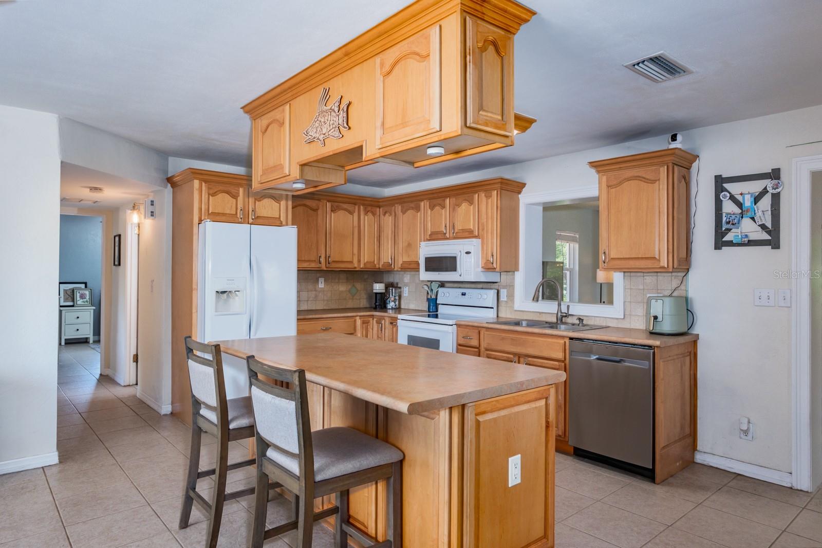 11662 75TH AVE, SEMINOLE, FL, 33772