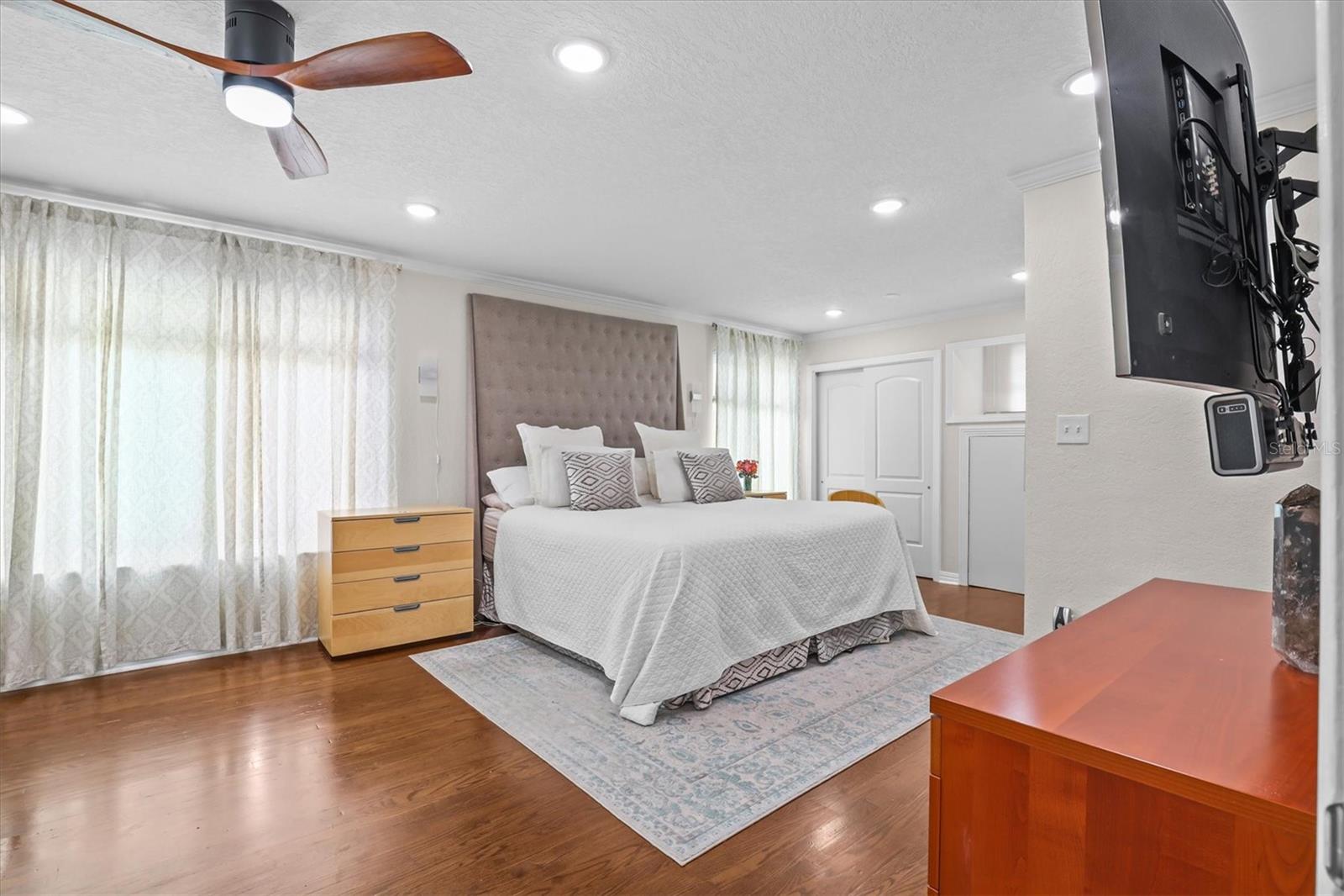231 LIME CIR S, DUNEDIN, FL, 34698