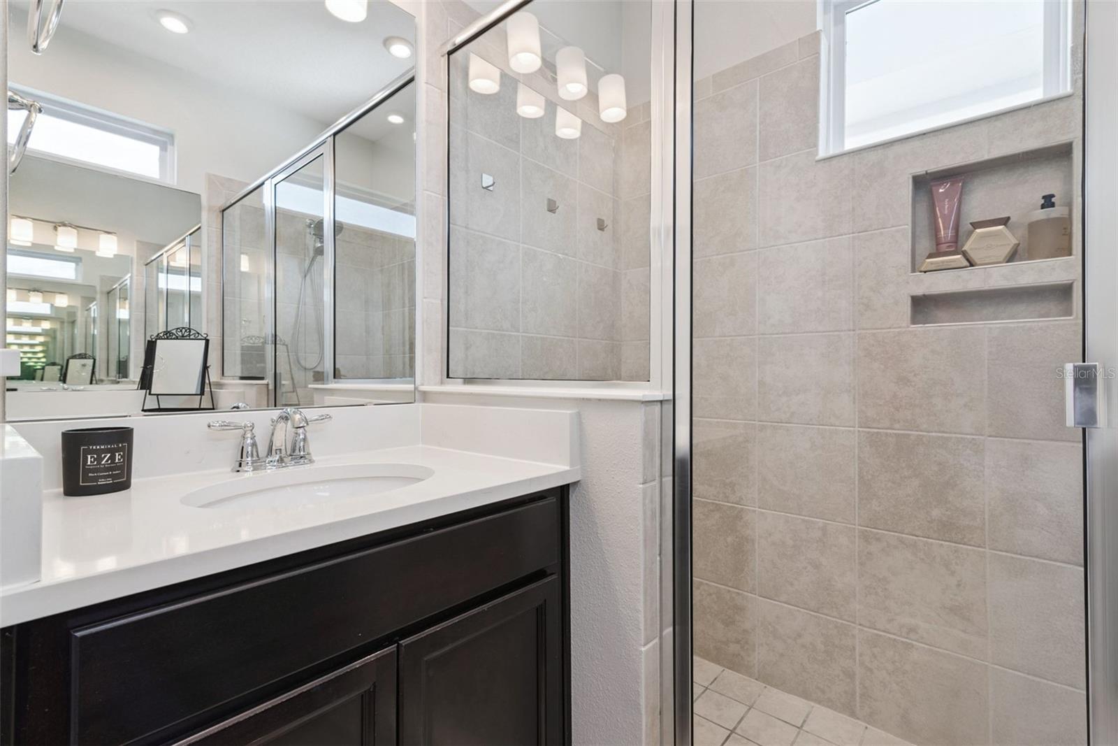 8439 NEMOURS PKWY, ORLANDO, FL, 32827