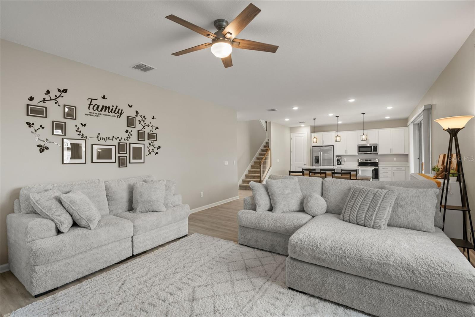 1542 SUGARBELLE CIR, MASCOTTE, FL, 34753