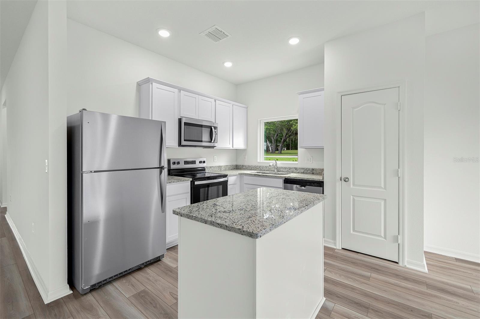13352 TULA LOOP, ASTATULA, FL, 34705