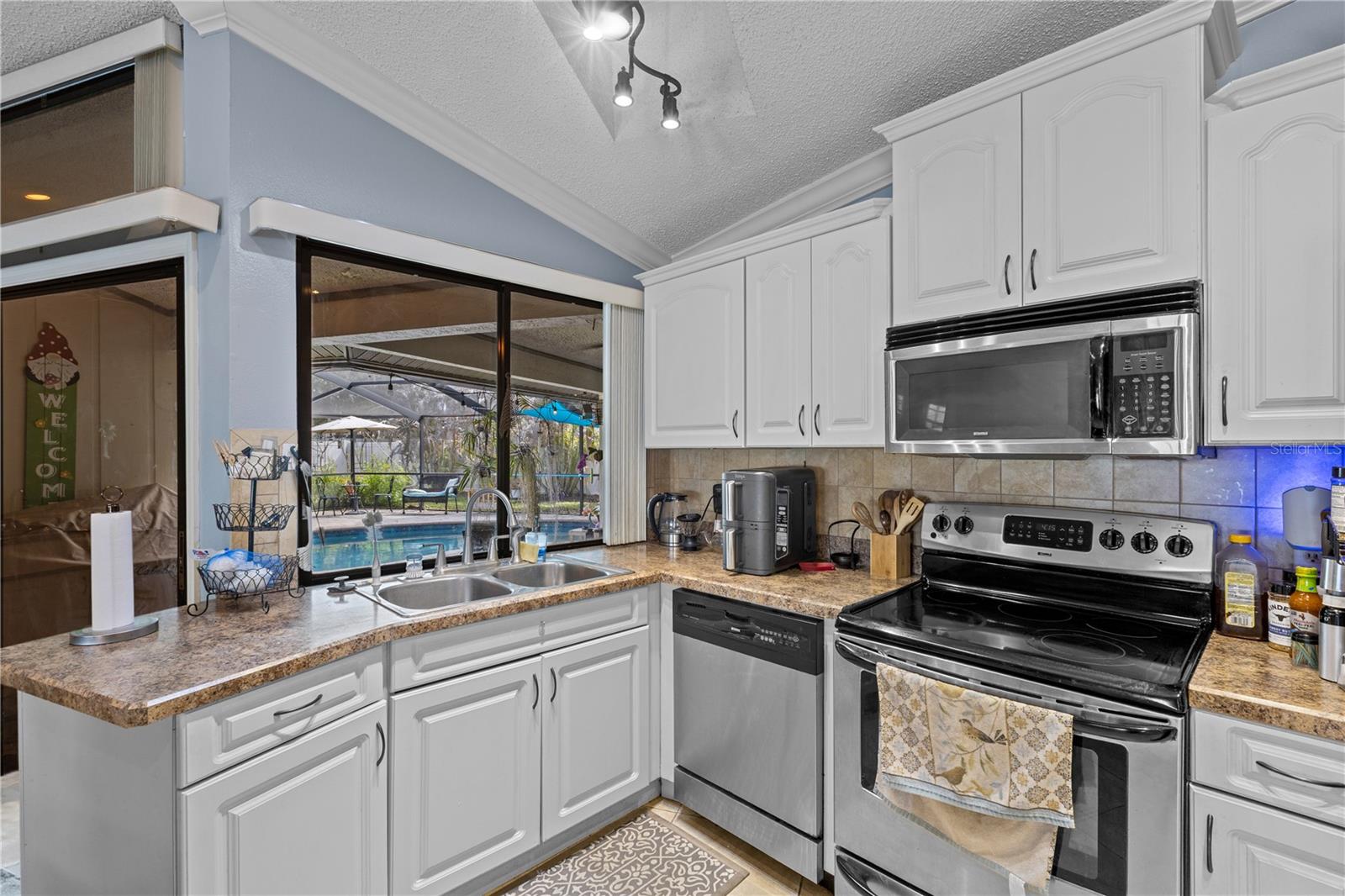 2315 EAGLE BLUFF DR, VALRICO, FL, 33596