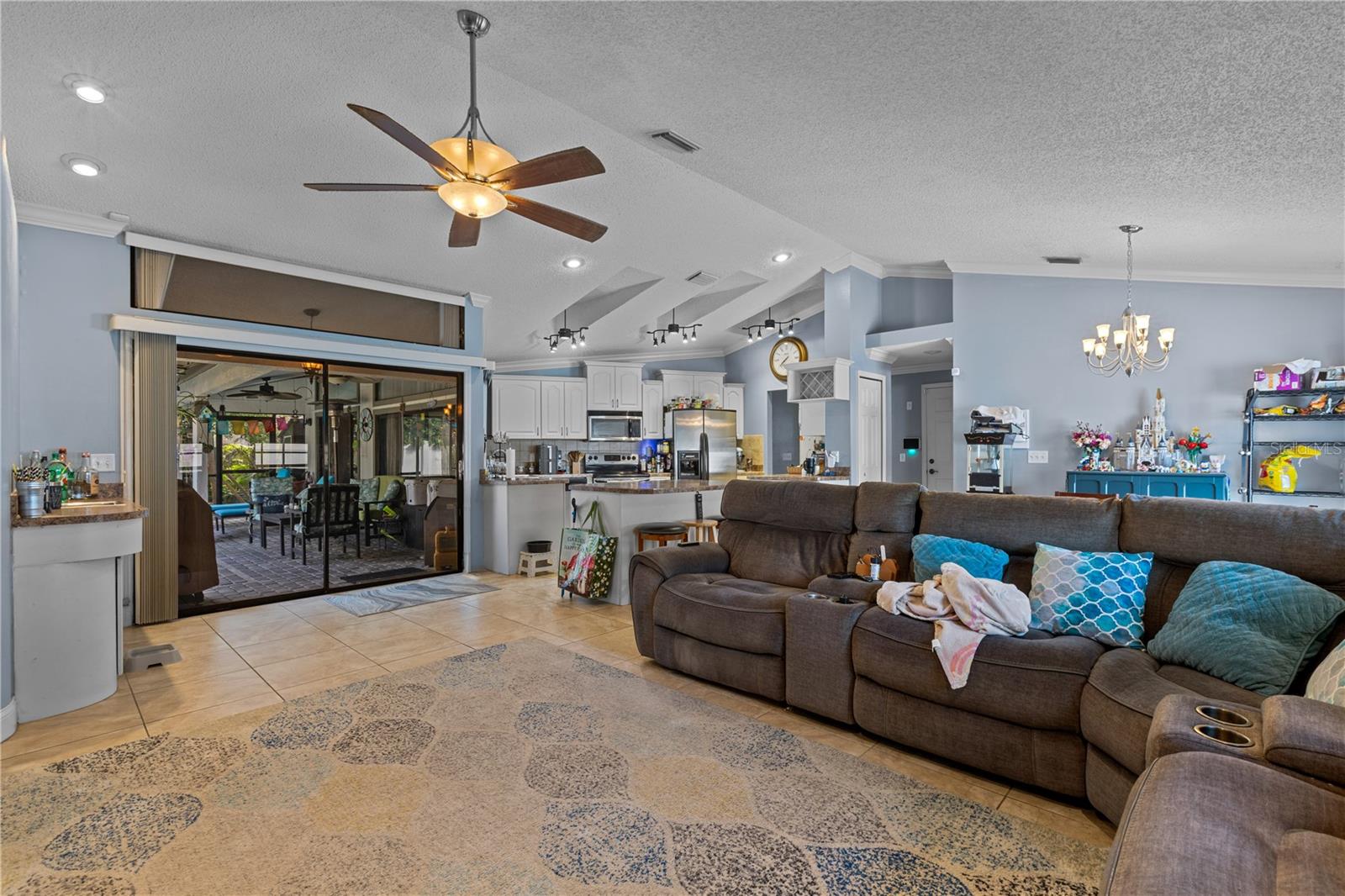 2315 EAGLE BLUFF DR, VALRICO, FL, 33596