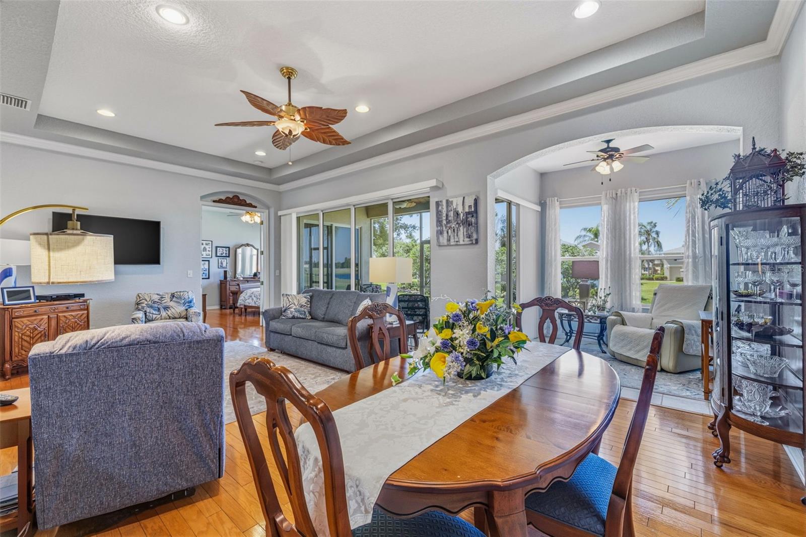 2410 KENSINGTON GREENS DR #5, SUN CITY CENTER, FL, 33573