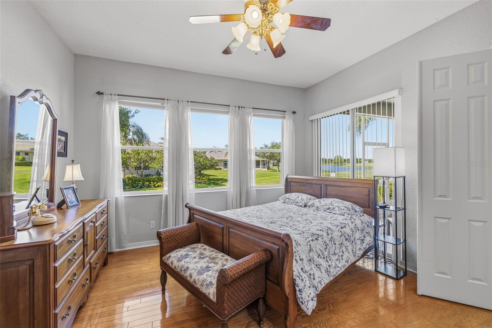 2410 KENSINGTON GREENS DR #5, SUN CITY CENTER, FL, 33573