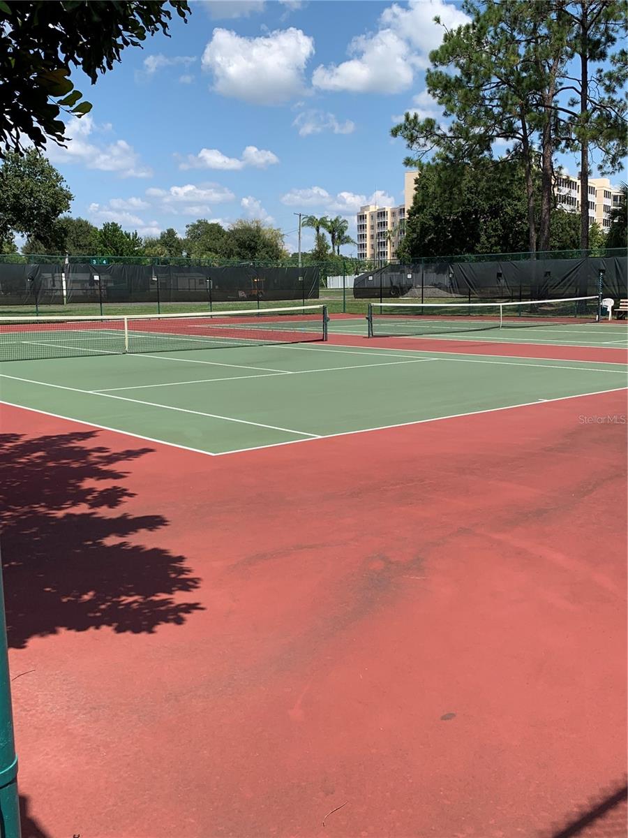 2410 KENSINGTON GREENS DR #5, SUN CITY CENTER, FL, 33573