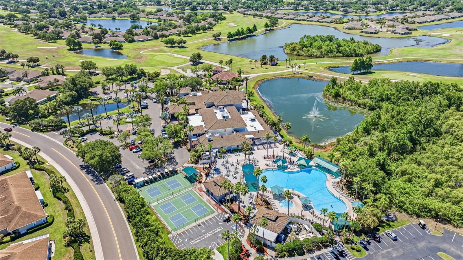 2410 KENSINGTON GREENS DR #5, SUN CITY CENTER, FL, 33573