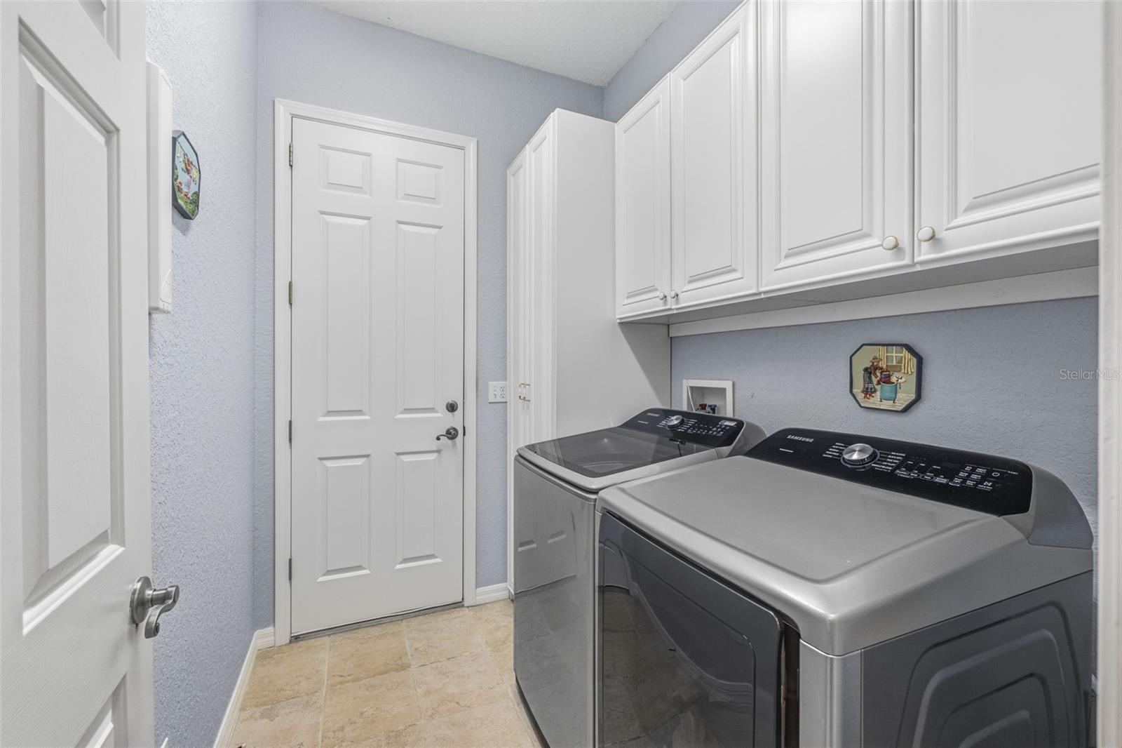 2410 KENSINGTON GREENS DR #5, SUN CITY CENTER, FL, 33573