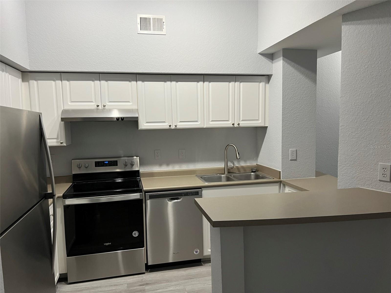 402 S ARMENIA AVE #114, TAMPA, FL, 33609