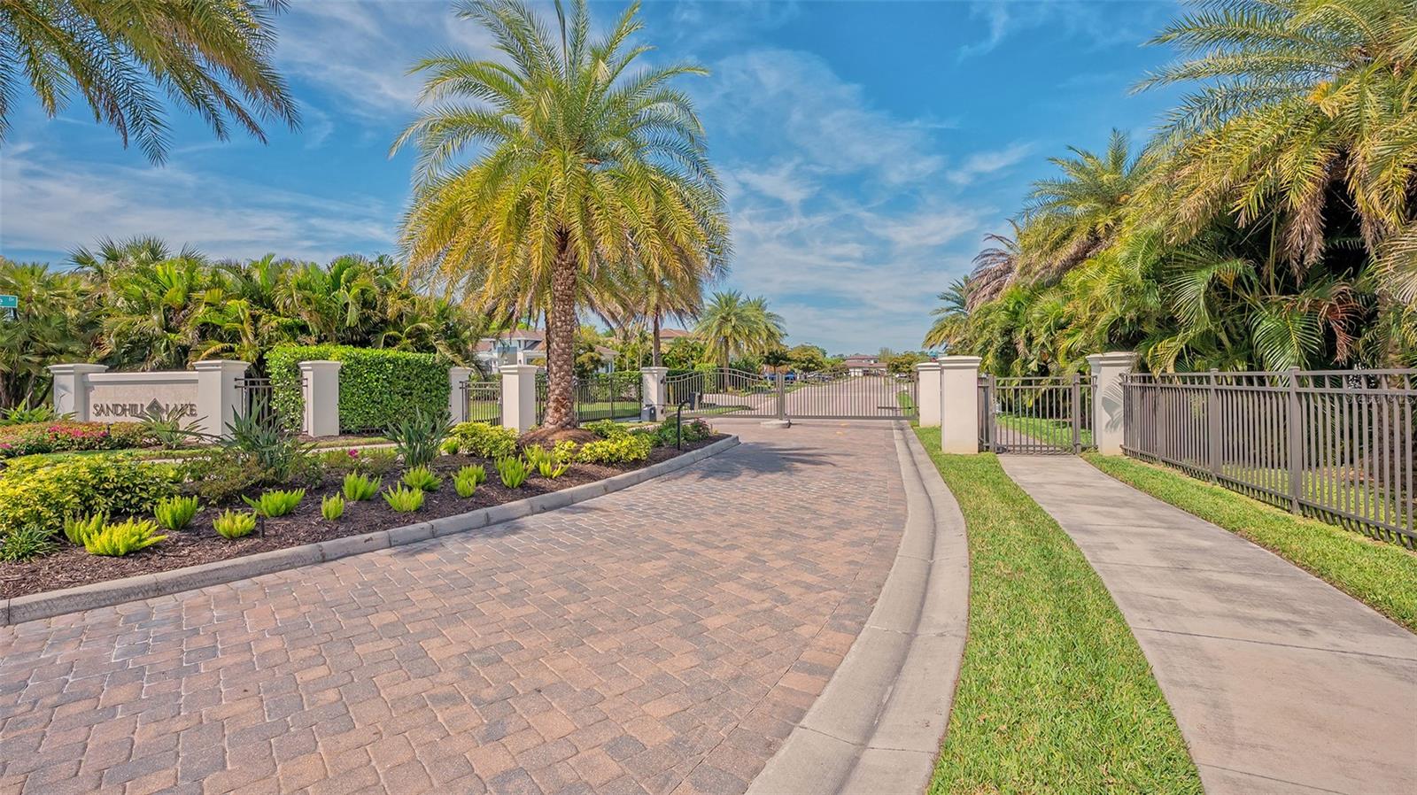 7700 SANDHILL LAKE DR, SARASOTA, FL, 34241