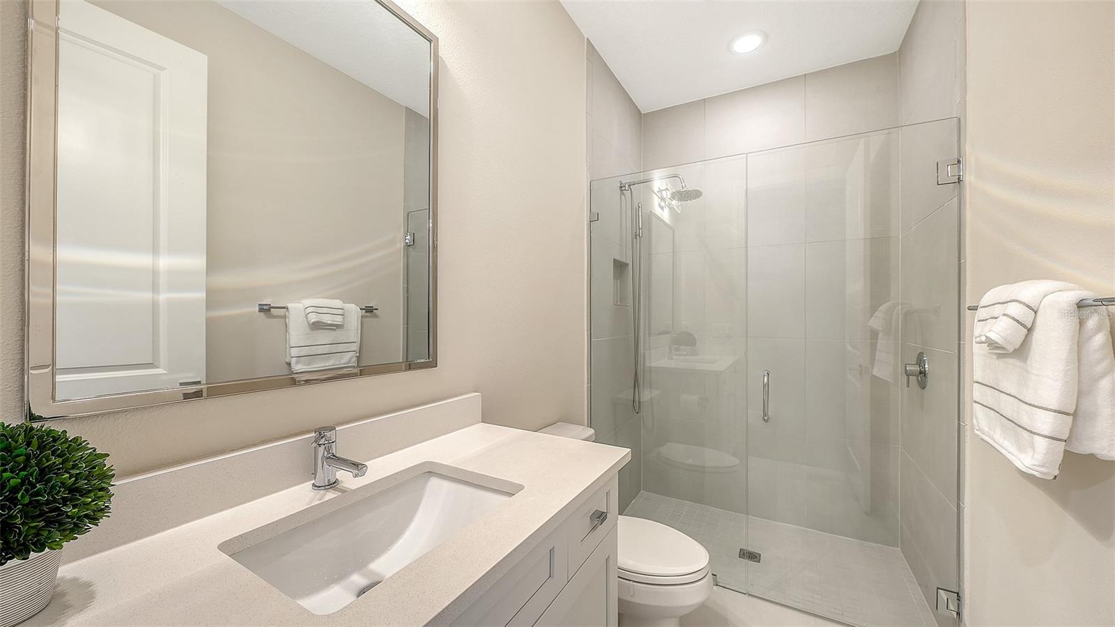 7700 SANDHILL LAKE DR, SARASOTA, FL, 34241