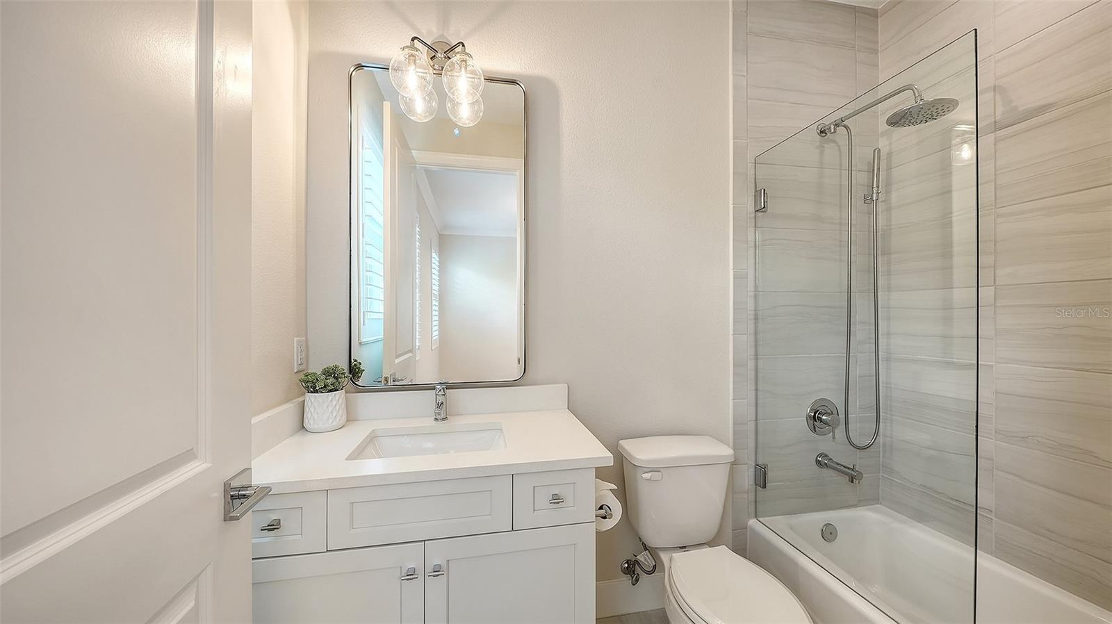 7700 SANDHILL LAKE DR, SARASOTA, FL, 34241