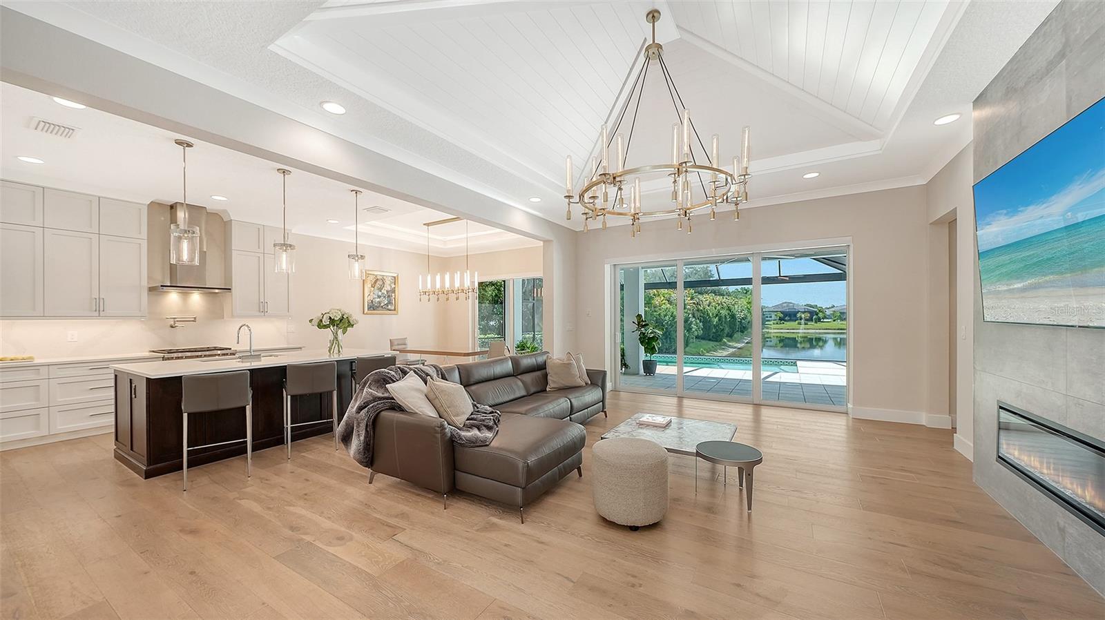 7700 SANDHILL LAKE DR, SARASOTA, FL, 34241