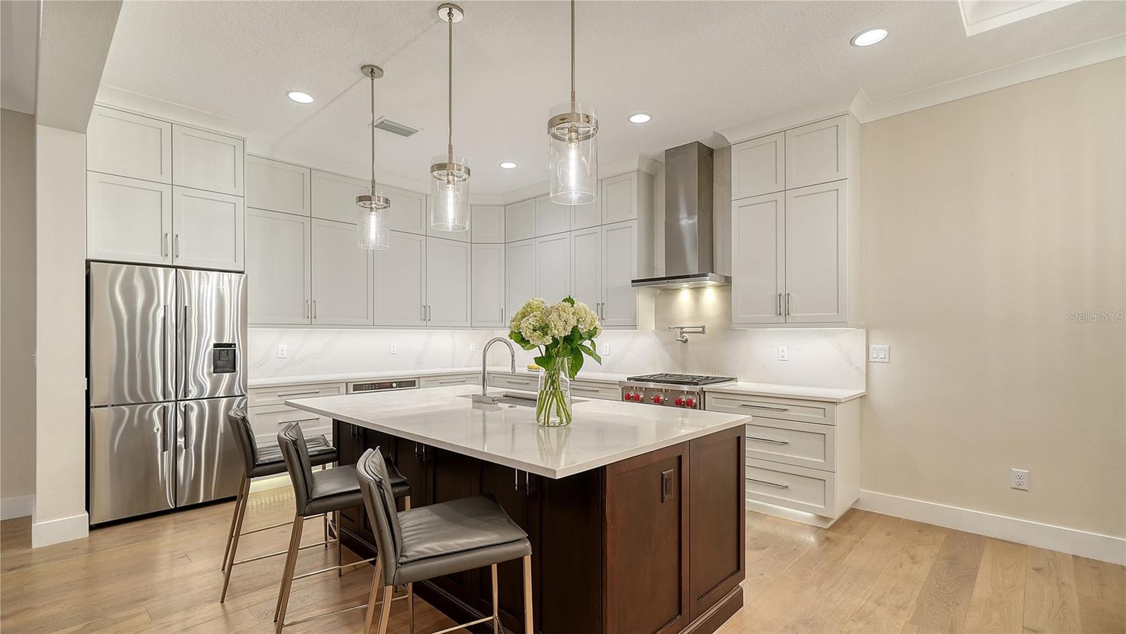 7700 SANDHILL LAKE DR, SARASOTA, FL, 34241