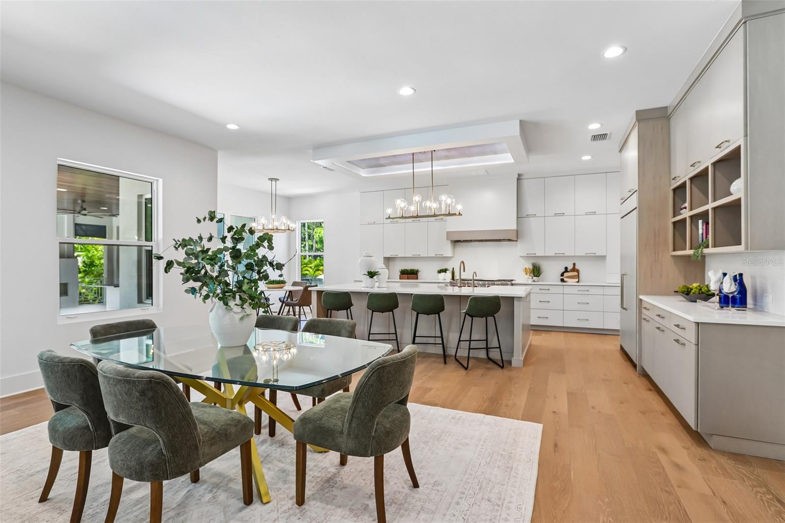 3013 S WEST SHORE BLVD, TAMPA, FL, 33629