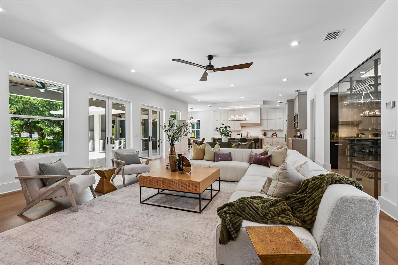3013 S WEST SHORE BLVD, TAMPA, FL, 33629
