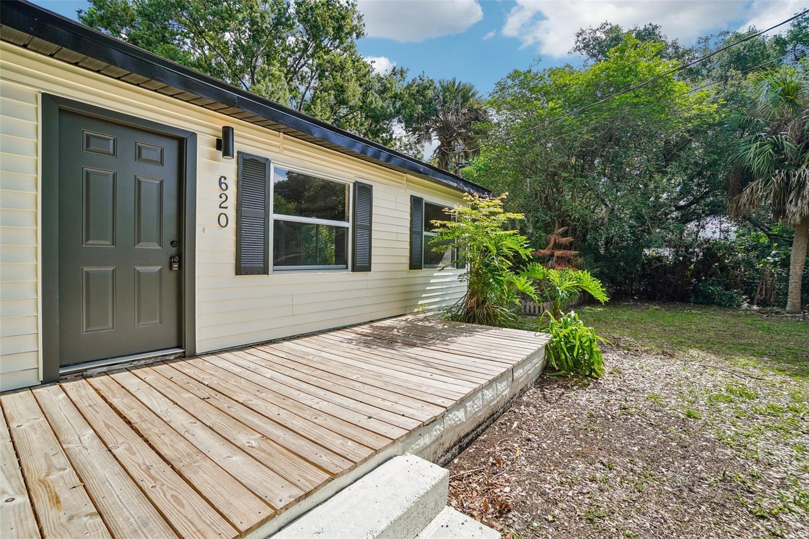 620 2ND ST, POLK CITY, FL, 33868