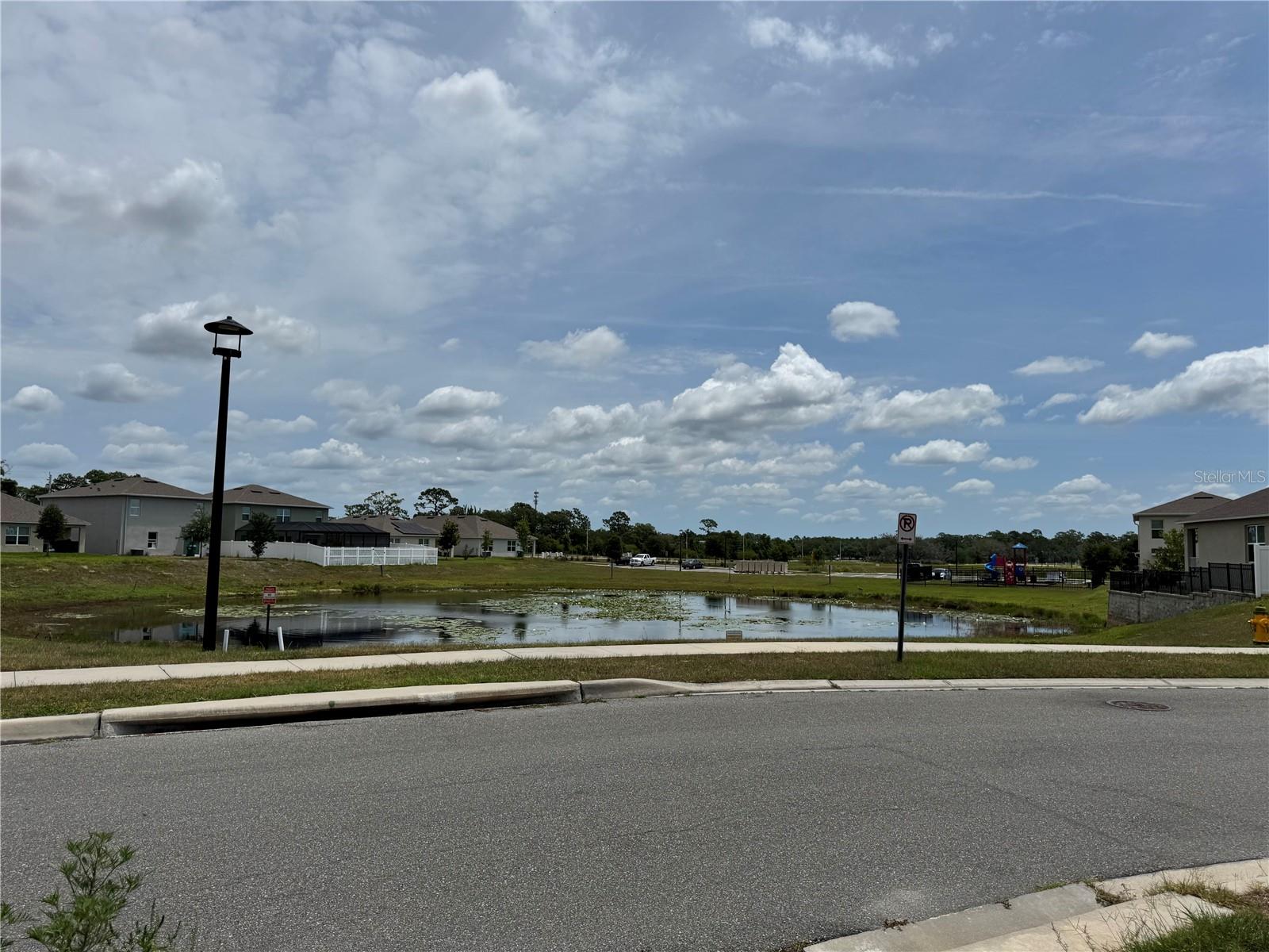 1325 WINTER GRAY CIR, DELTONA, FL, 32738