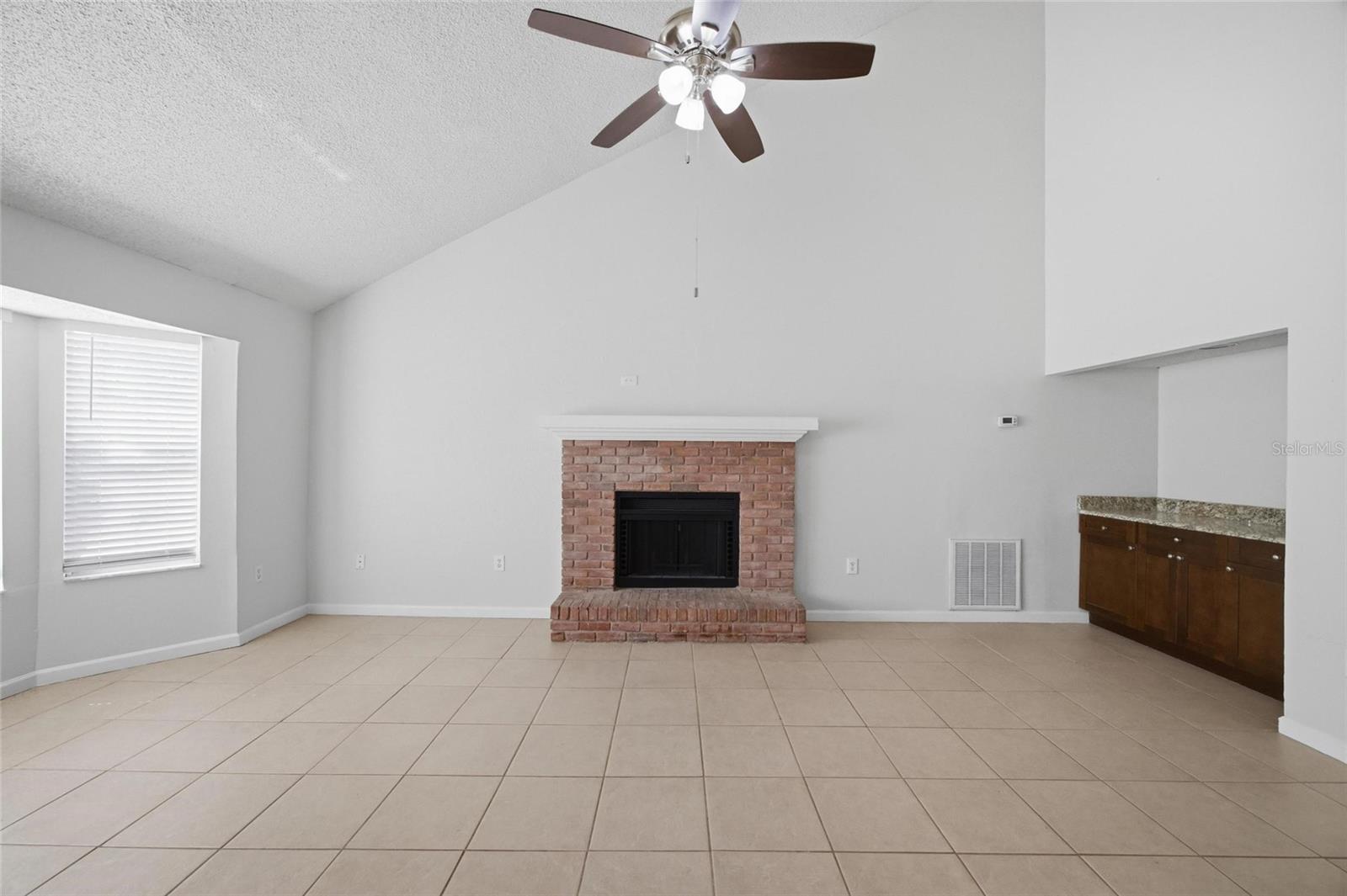 1441 MONTE LAKE DR, VALRICO, FL, 33596