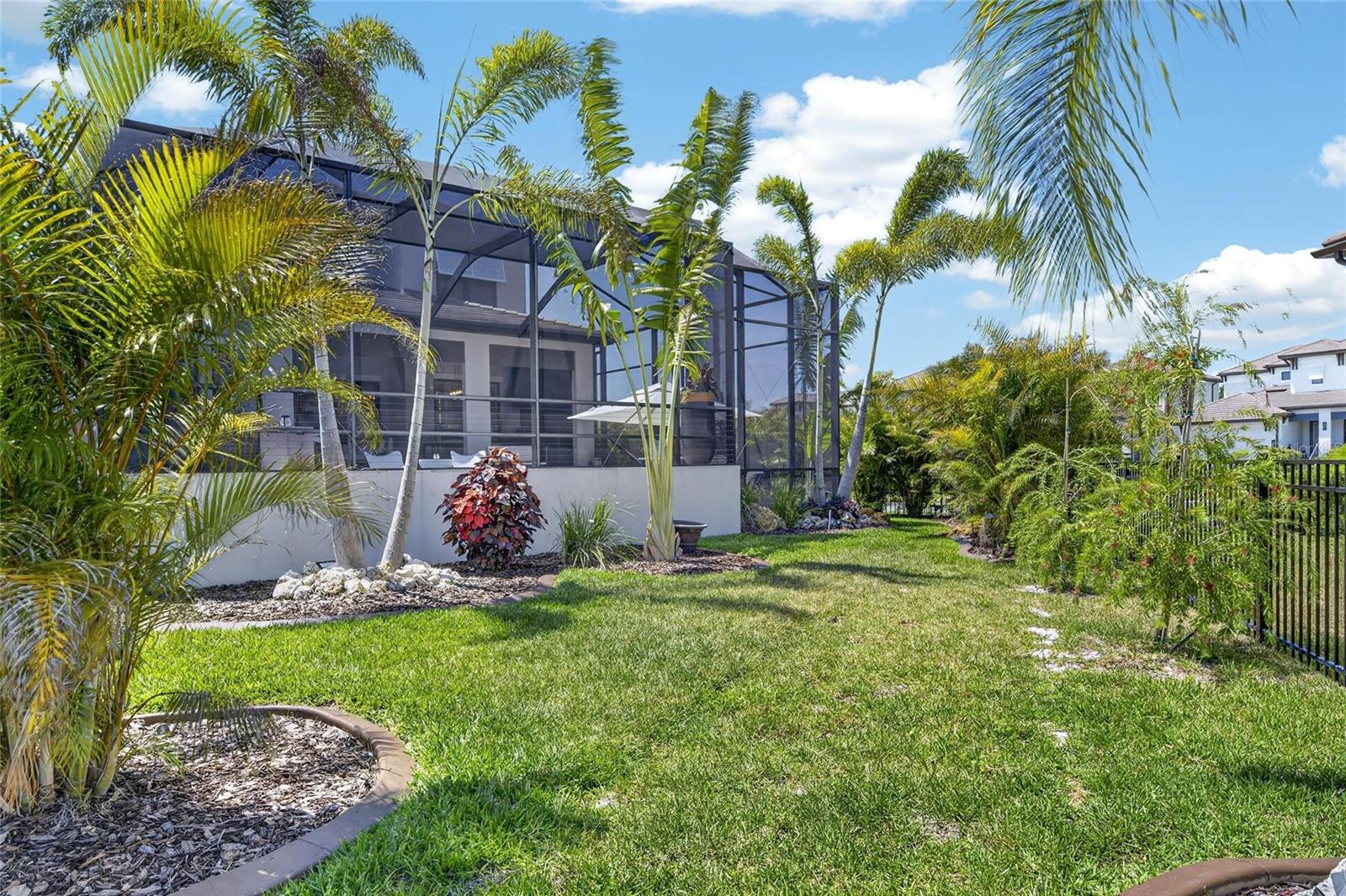 1075 SEAGRAPE DR, RUSKIN, FL, 33570