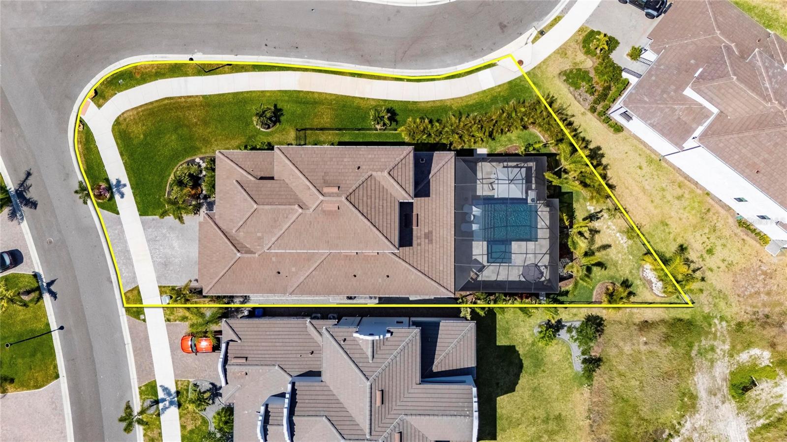 1075 SEAGRAPE DR, RUSKIN, FL, 33570