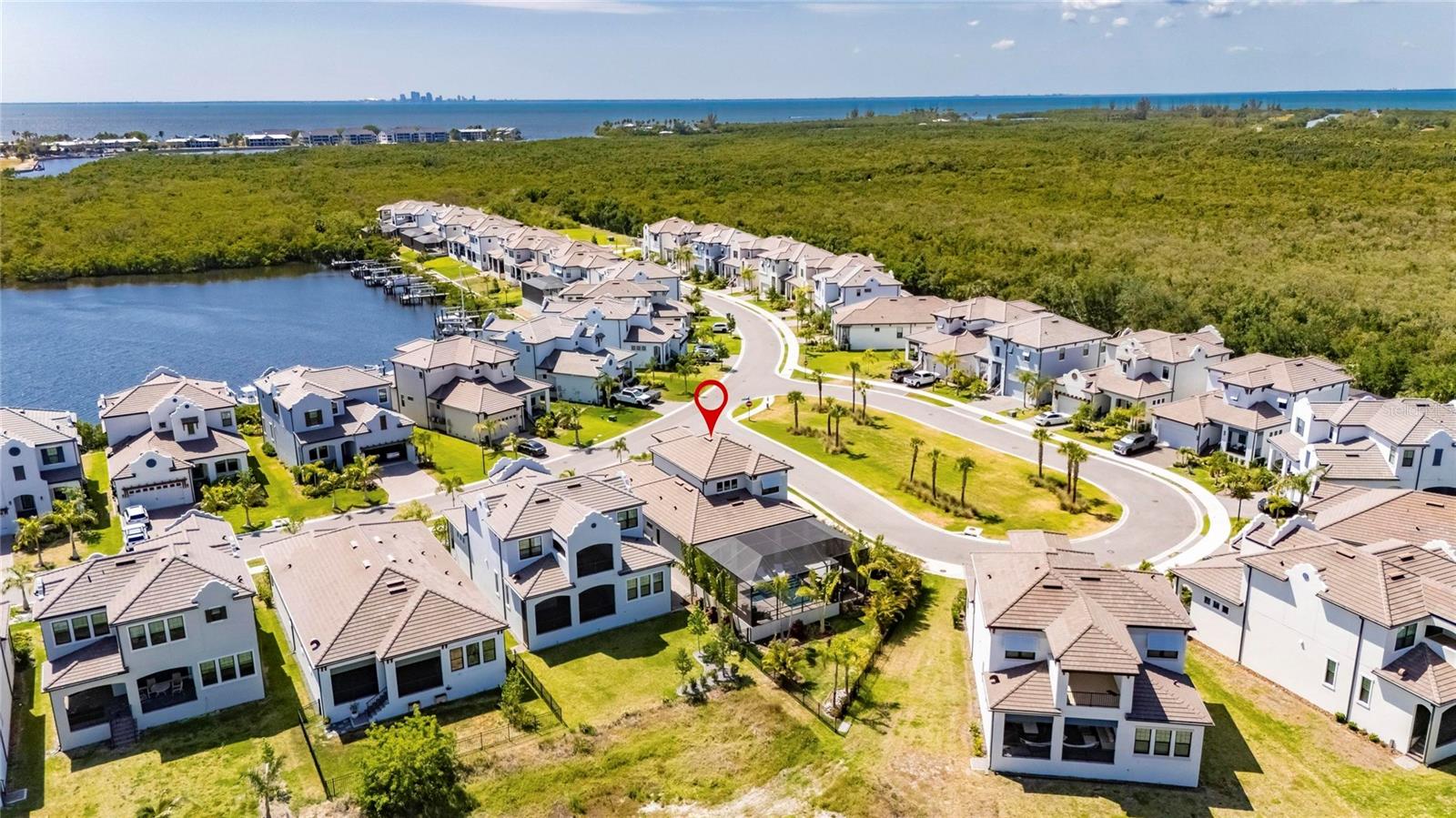 1075 SEAGRAPE DR, RUSKIN, FL, 33570