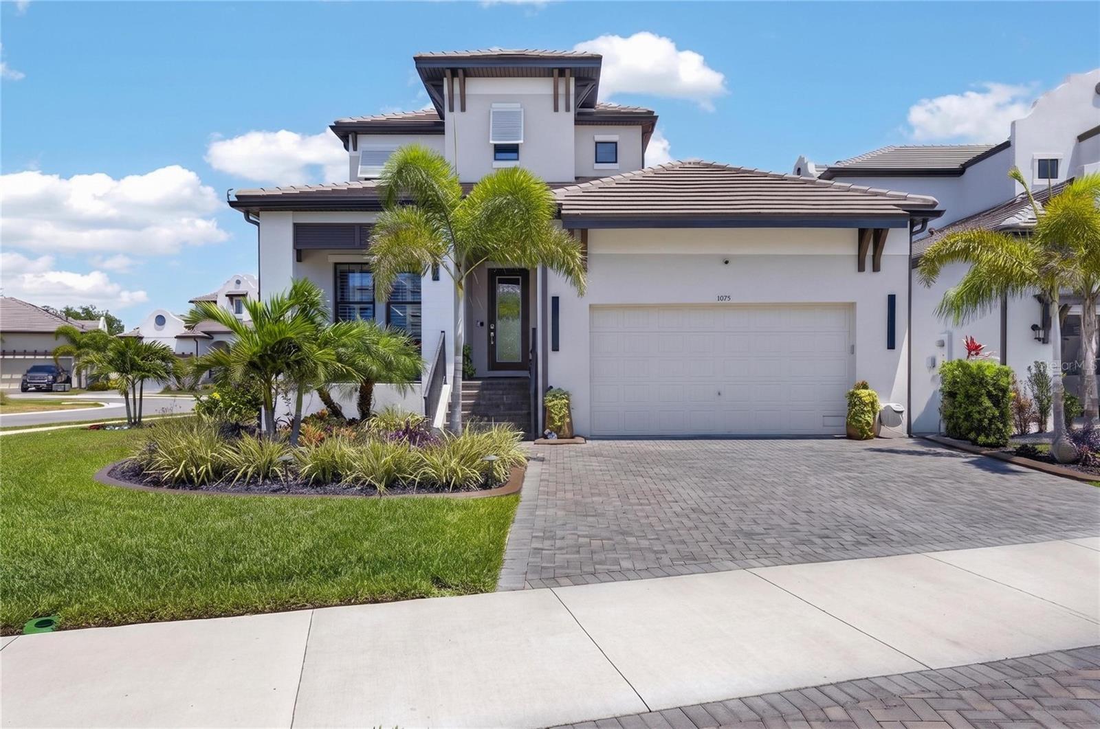 1075 SEAGRAPE DR, RUSKIN, FL, 33570