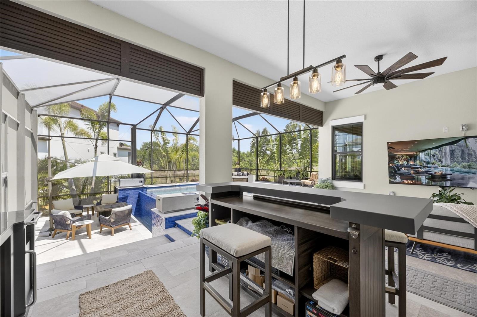 1075 SEAGRAPE DR, RUSKIN, FL, 33570