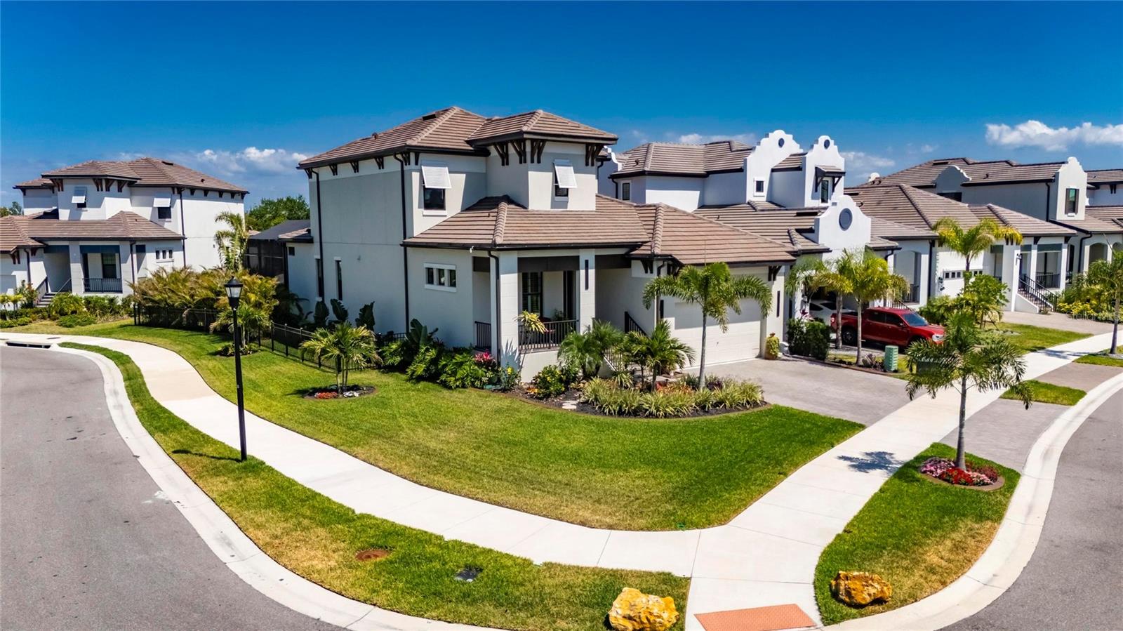 1075 SEAGRAPE DR, RUSKIN, FL, 33570