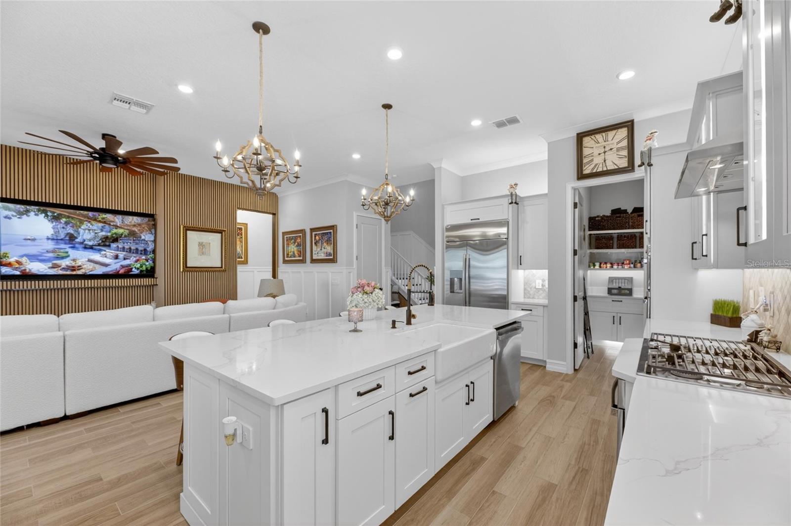 1075 SEAGRAPE DR, RUSKIN, FL, 33570