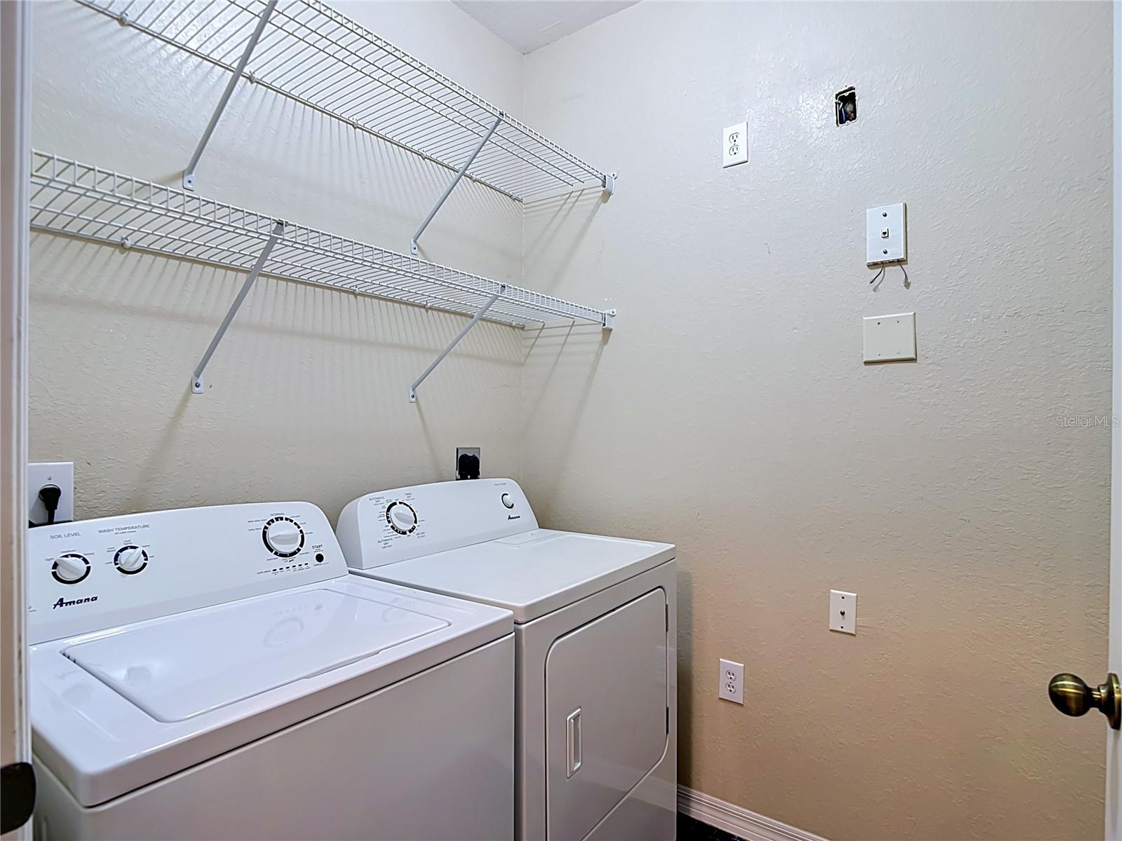 10201 COURTNEY PALMS BLVD #203, TAMPA, FL, 33619