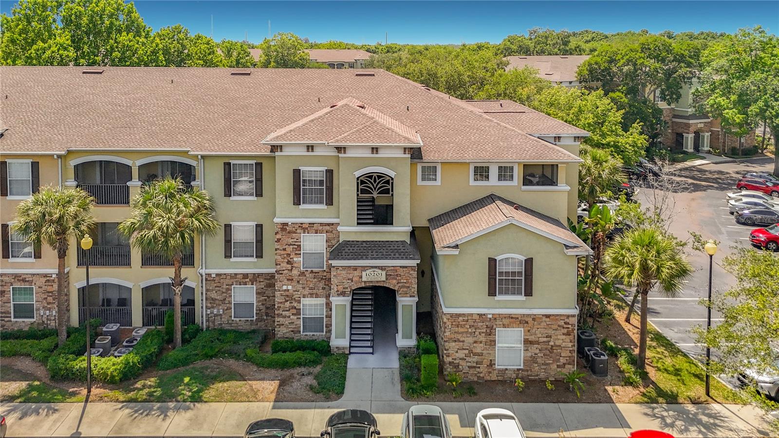 10201 COURTNEY PALMS BLVD #203, TAMPA, FL, 33619