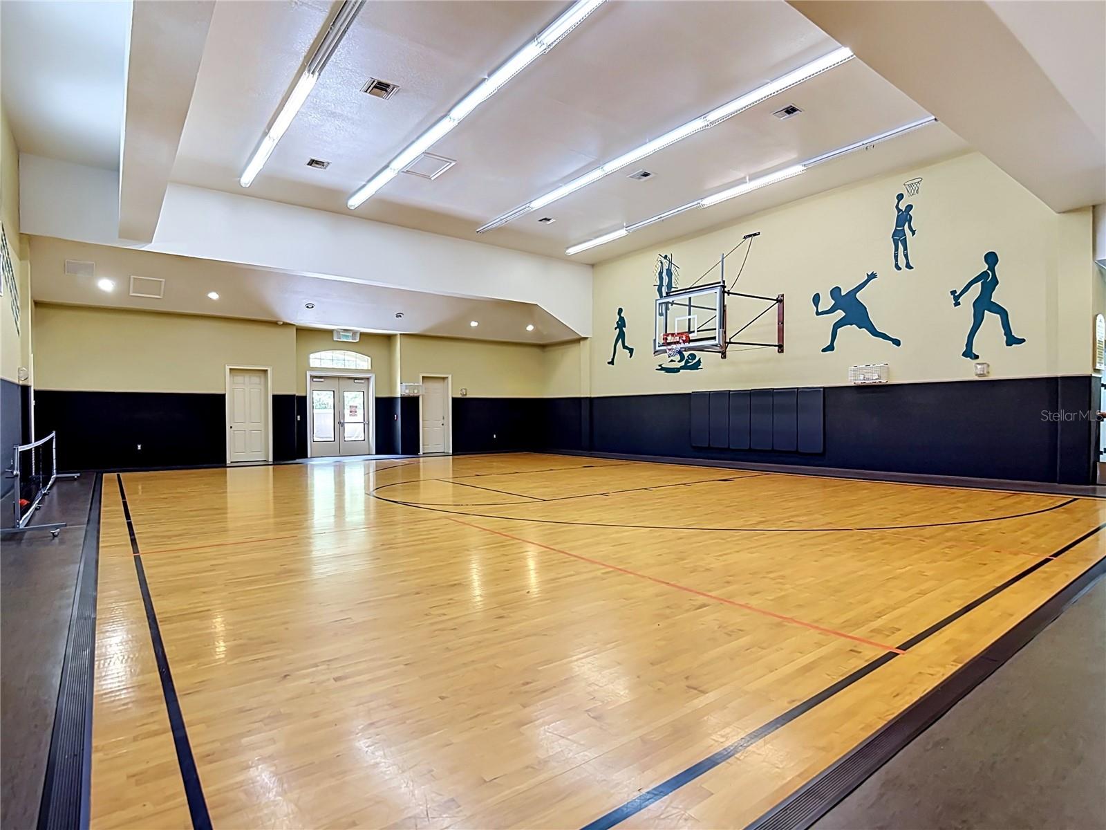 10201 COURTNEY PALMS BLVD #203, TAMPA, FL, 33619