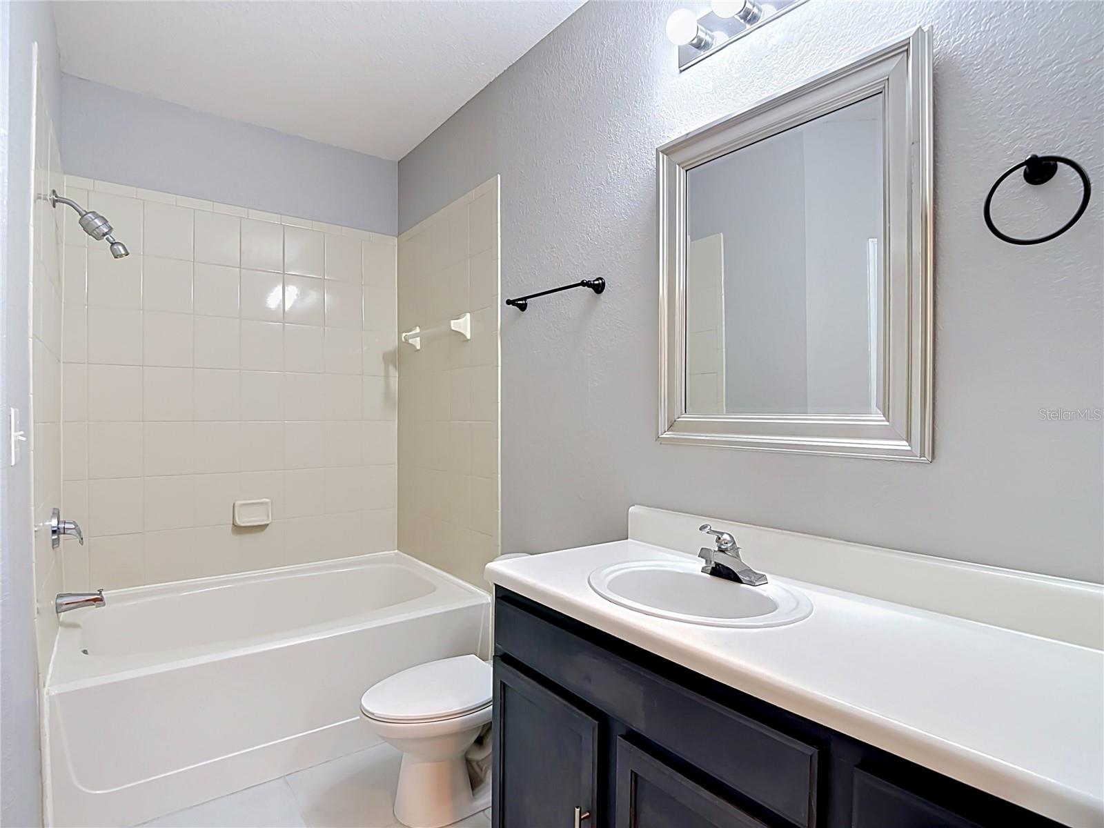 10201 COURTNEY PALMS BLVD #203, TAMPA, FL, 33619